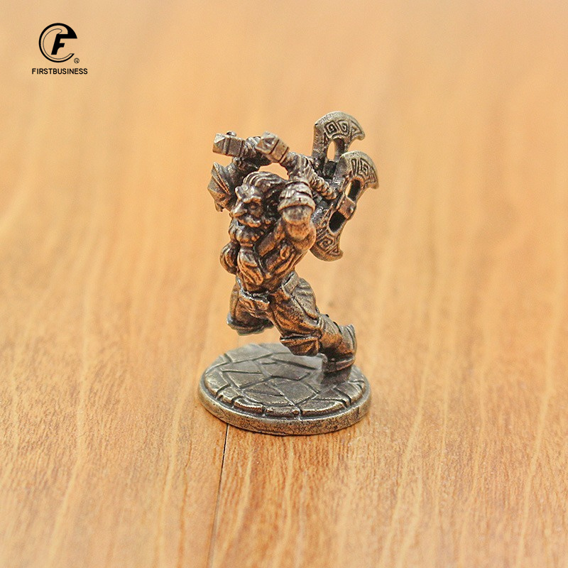 Vintage wit messing miniatuur  - Board Game Design recensie en prijs