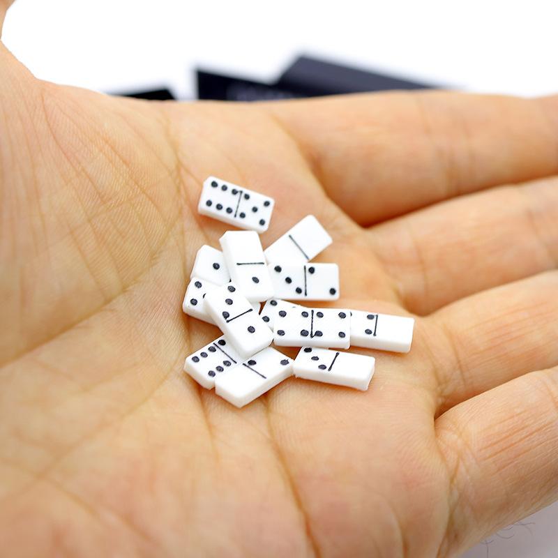 1 Set 1:12 Poppenhuisaccessoir - Board Game Design recensie en prijs